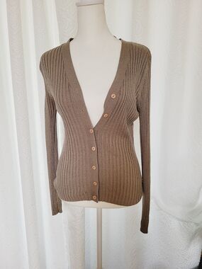 Express Ribbed Button-Up Cardigan in Taupe
